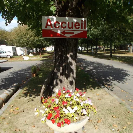 Kamp alanı Mobil-home Au Pied Des Pyrenees *