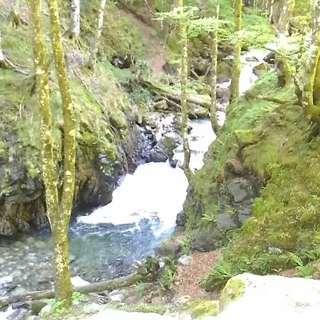 Mobil-home Au Pied Des Pyrenees Kamp alanı *