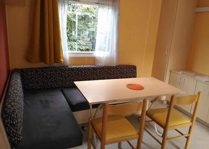 Mobil-home Au Pied Des Pyrenees Kemping *